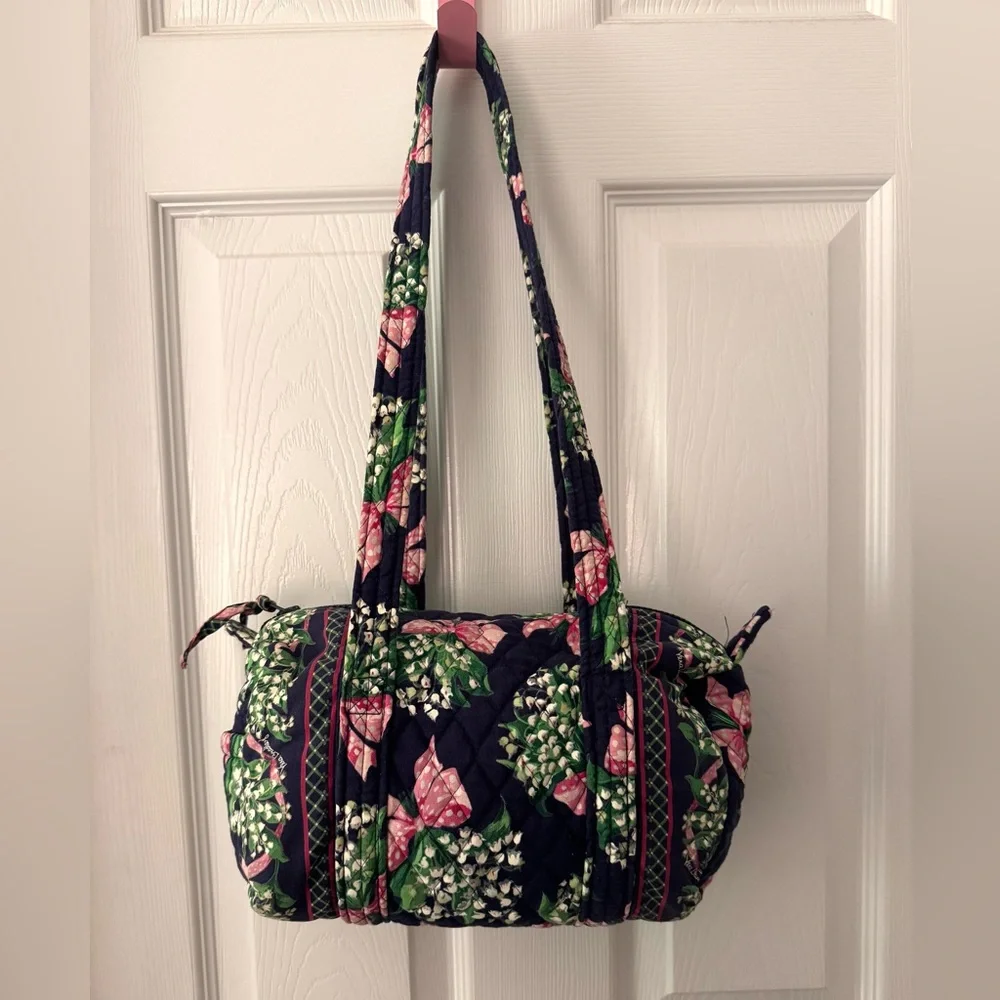 Vera Bradley purse Lilly of the valley with bows - Picture 5 of 11